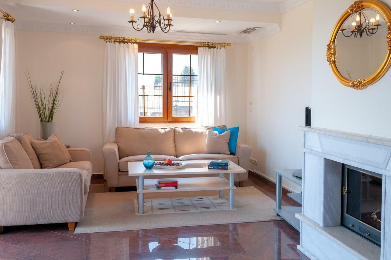 Olympus Pantheon Luxury Villas Leptokaryá Extérieur photo